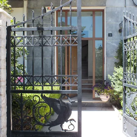 Maria'S Apartment Next To Alimos Metro Station-3